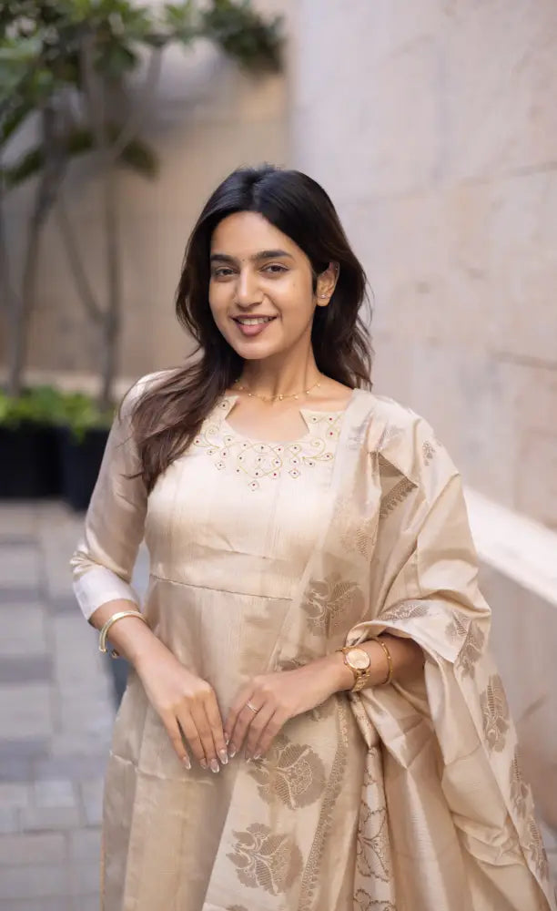 Athira Chanderi Salwar - beige and Gold salwar