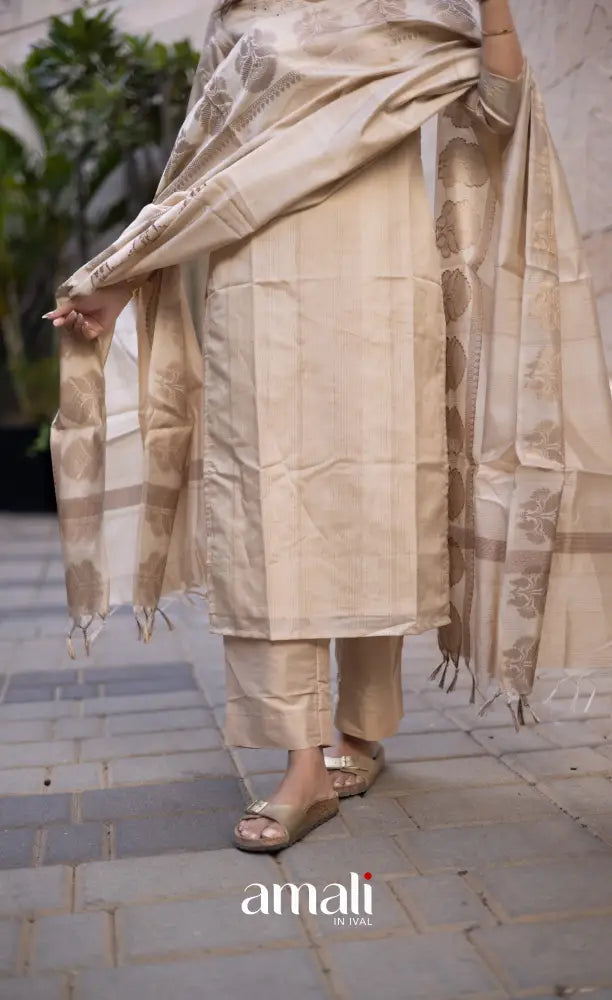 Athira Chanderi Salwar - beige and Gold salwar