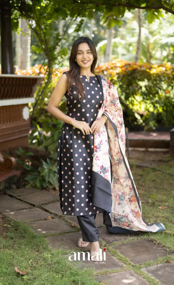 Athira Salwar - Black and Baby pink salwar