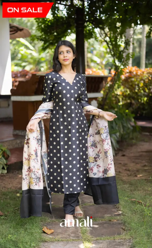 Athira Salwar - Black and Off white salwar