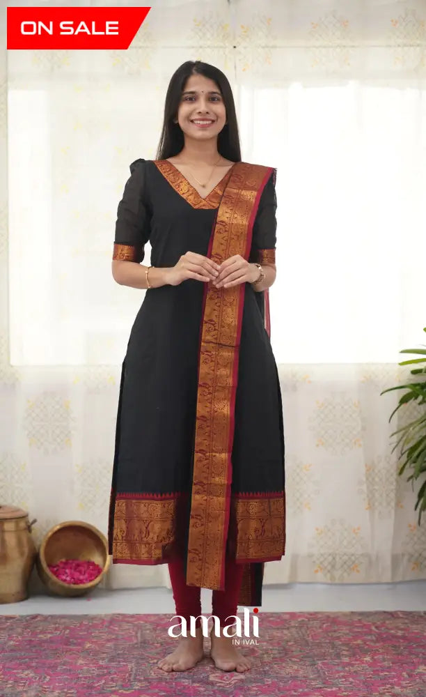 Meera Black shade and Red tone Cotton Salwar salwar