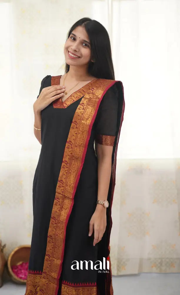 Meera Black shade and Red tone Cotton Salwar salwar