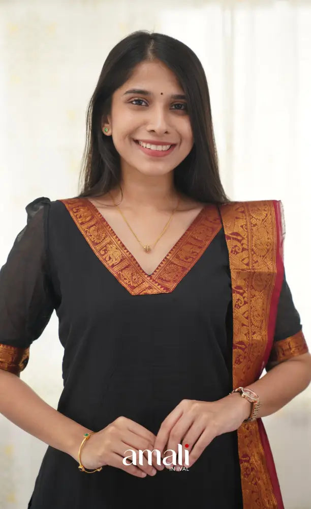 Meera Black shade and Red tone Cotton Salwar salwar