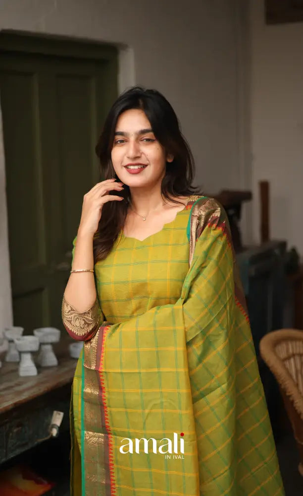 Meera Chettinad Cotton Salwar - two tone Henna Green and Dark Green salwar