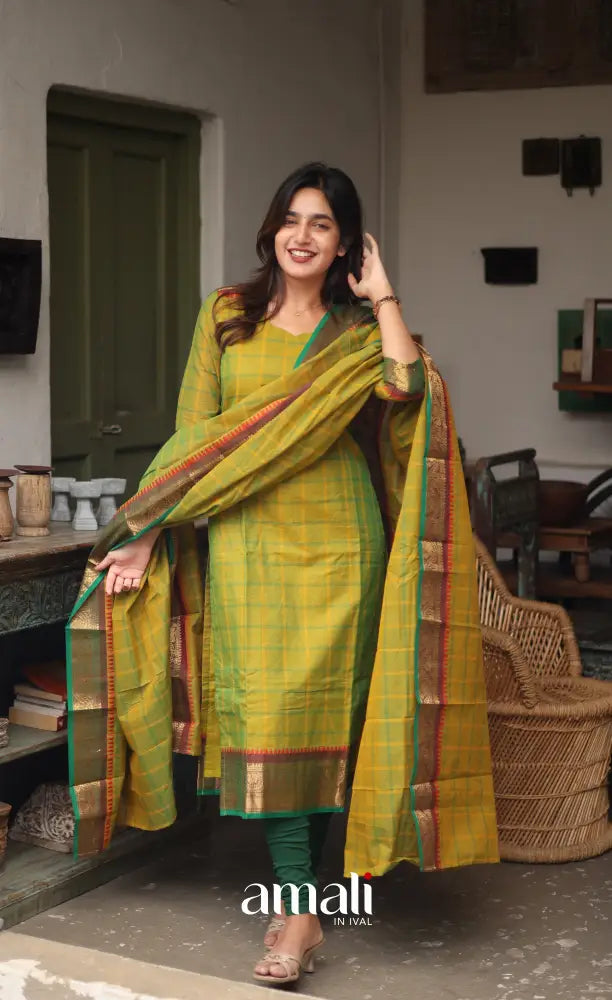 Meera Chettinad Cotton Salwar - two tone Henna Green and Dark Green salwar