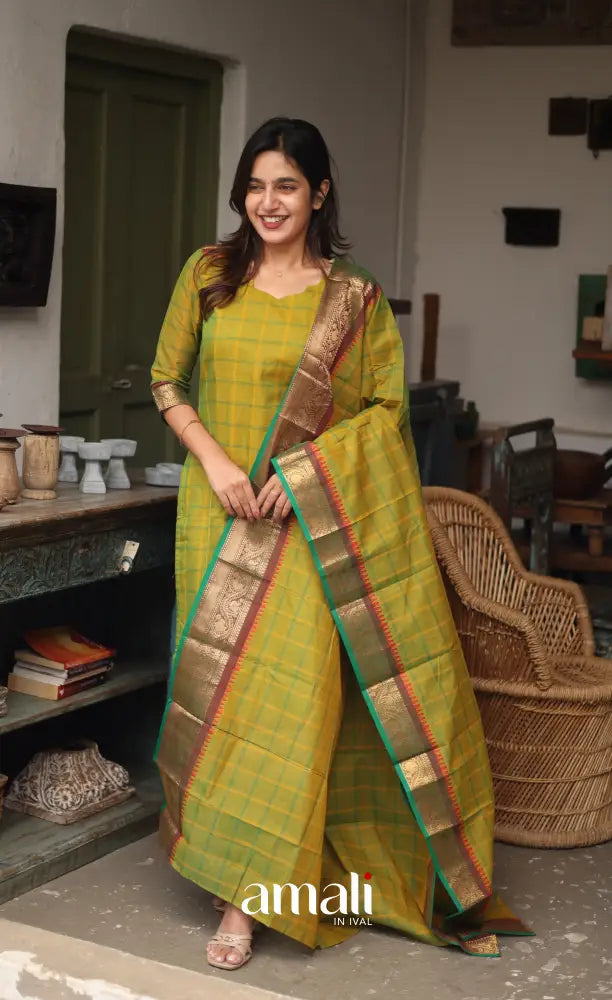 Meera Chettinad Cotton Salwar - two tone Henna Green and Dark Green salwar