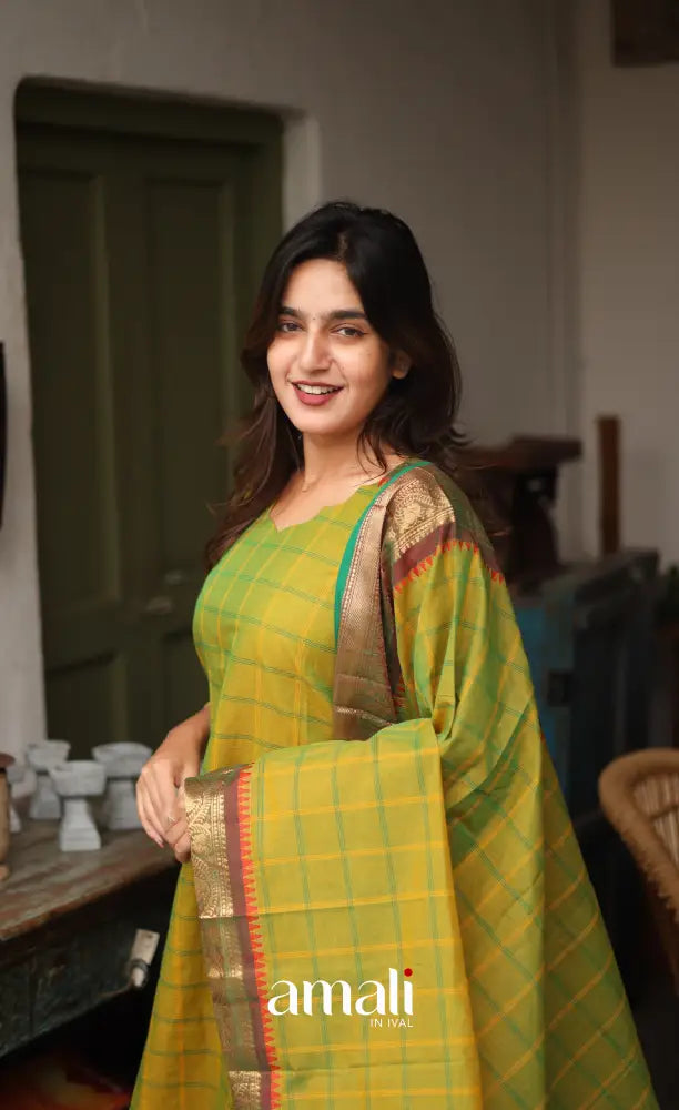 Meera Chettinad Cotton Salwar - two tone Henna Green and Dark Green salwar