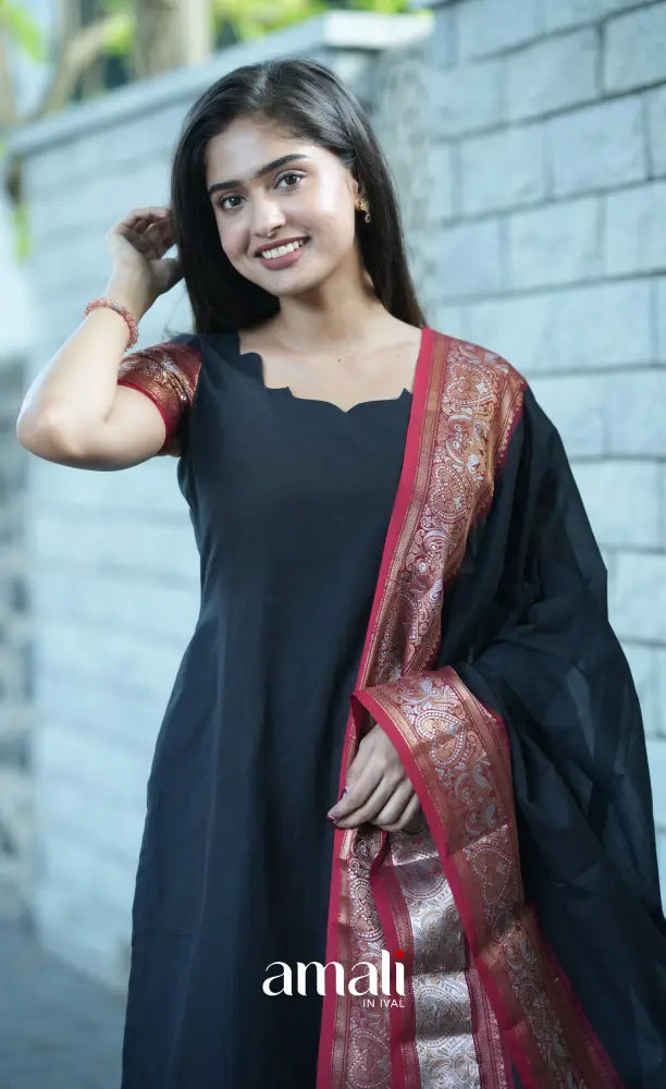 Meera Cotton Salwar - Black and Red salwar