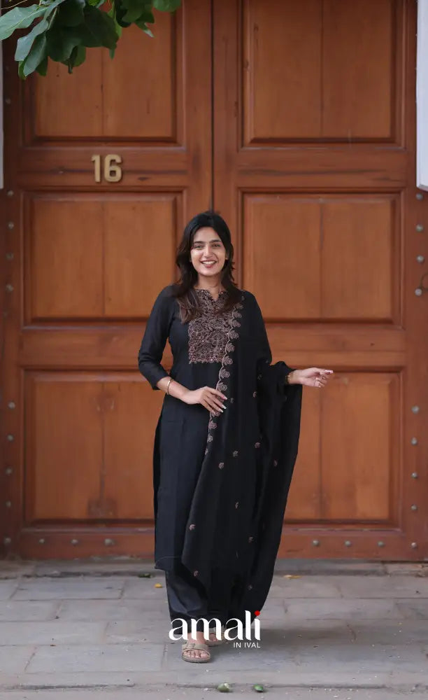 Nakshatra Georgette Salwar - Black salwar