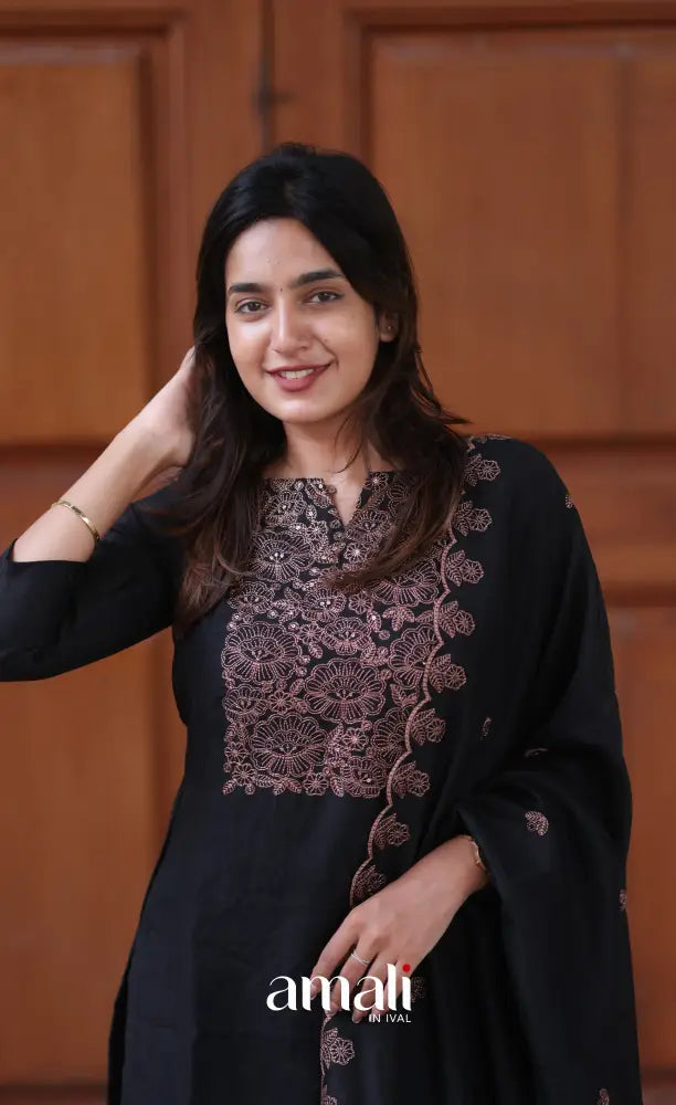 Nakshatra Georgette Salwar - Black salwar