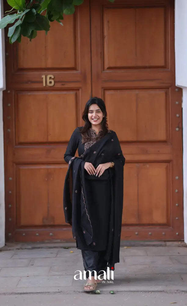 Nakshatra Georgette Salwar - Black salwar