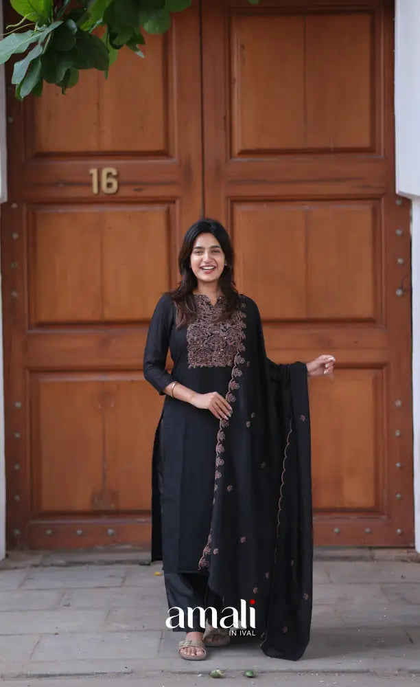 Nakshatra Georgette Salwar - Black salwar