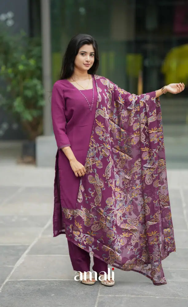 Nakshatra Georgette Salwar - Magenta salwar