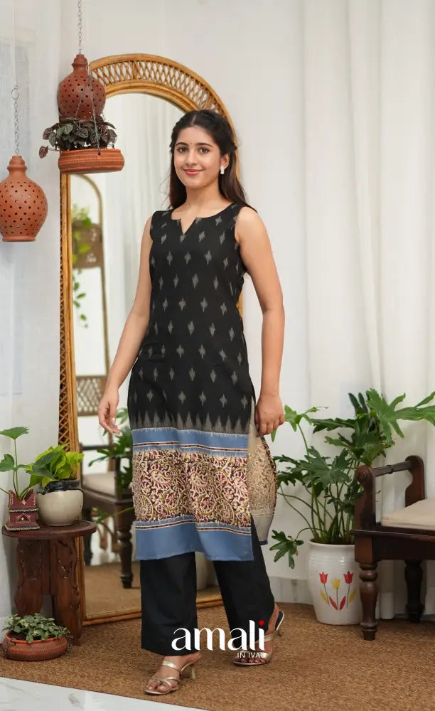 Priyo co-ord set- Black and Blue Cotton Straight Kurti with Pant - salwar