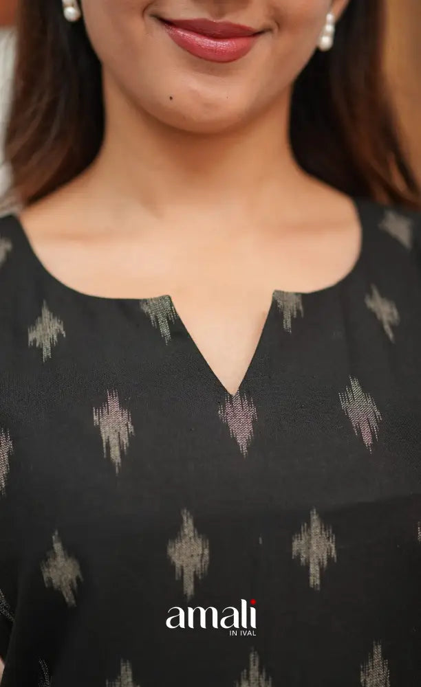 Priyo co-ord set- Black and Blue Cotton Straight Kurti with Pant - salwar