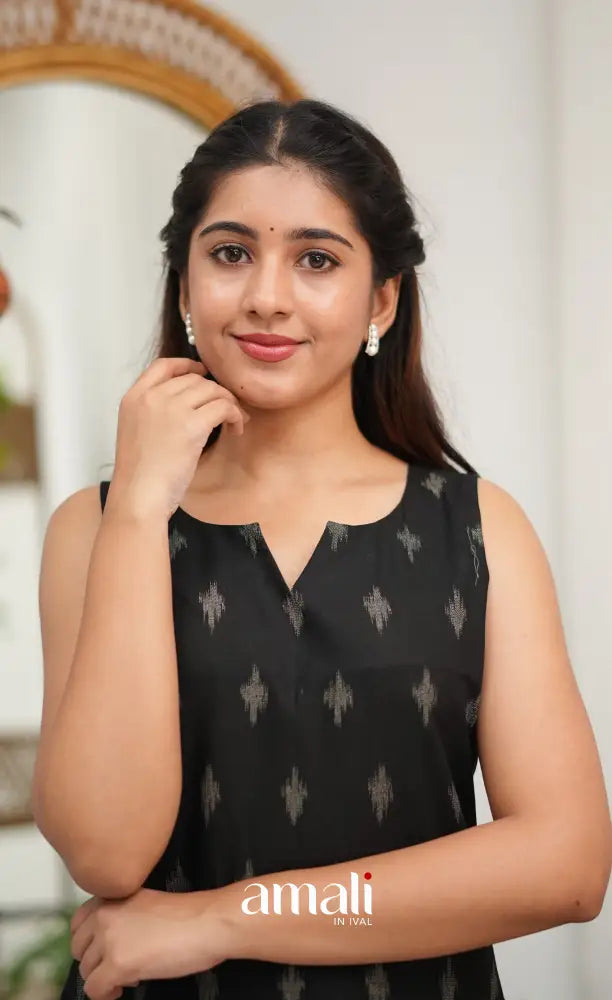 Priyo co-ord set- Black and Blue Cotton Straight Kurti with Pant - salwar