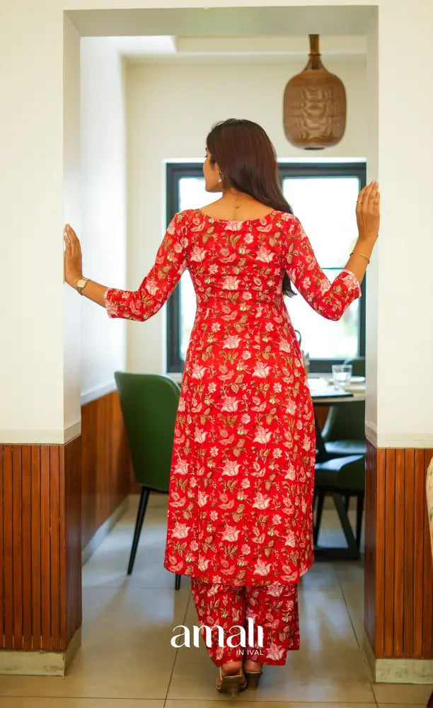 Priyo - Dark red and Light pink Jaipur Print Cotton A-line kurti and pant - salwar