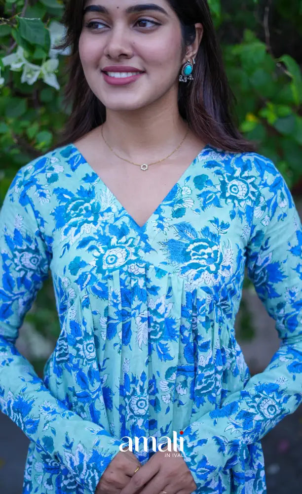 Priyo - Light blue Jaipur Print Cotton A-line kurti and pant - salwar