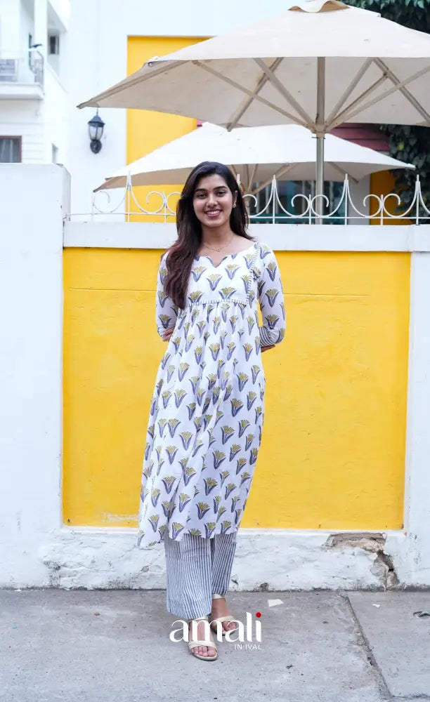 Priyo - White and Dark grey Jaipur Print Cotton A-line kurti and pant - salwar
