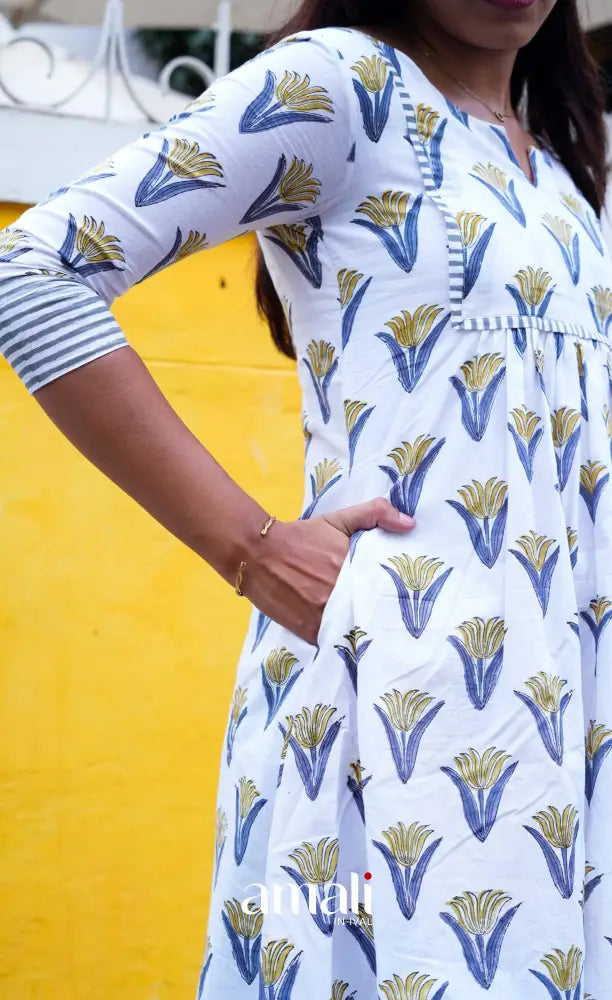 Priyo - White and Dark grey Jaipur Print Cotton A-line kurti and pant - salwar