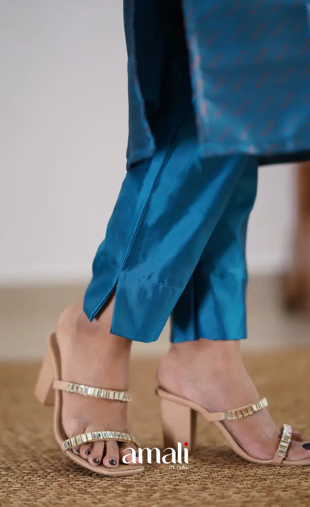 Sanvi - Blue and Orange Semi Kanchipuram Silk Salwar salwar